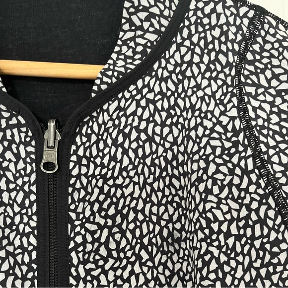 lululemon reversible running jacket - Picture 5 of 5